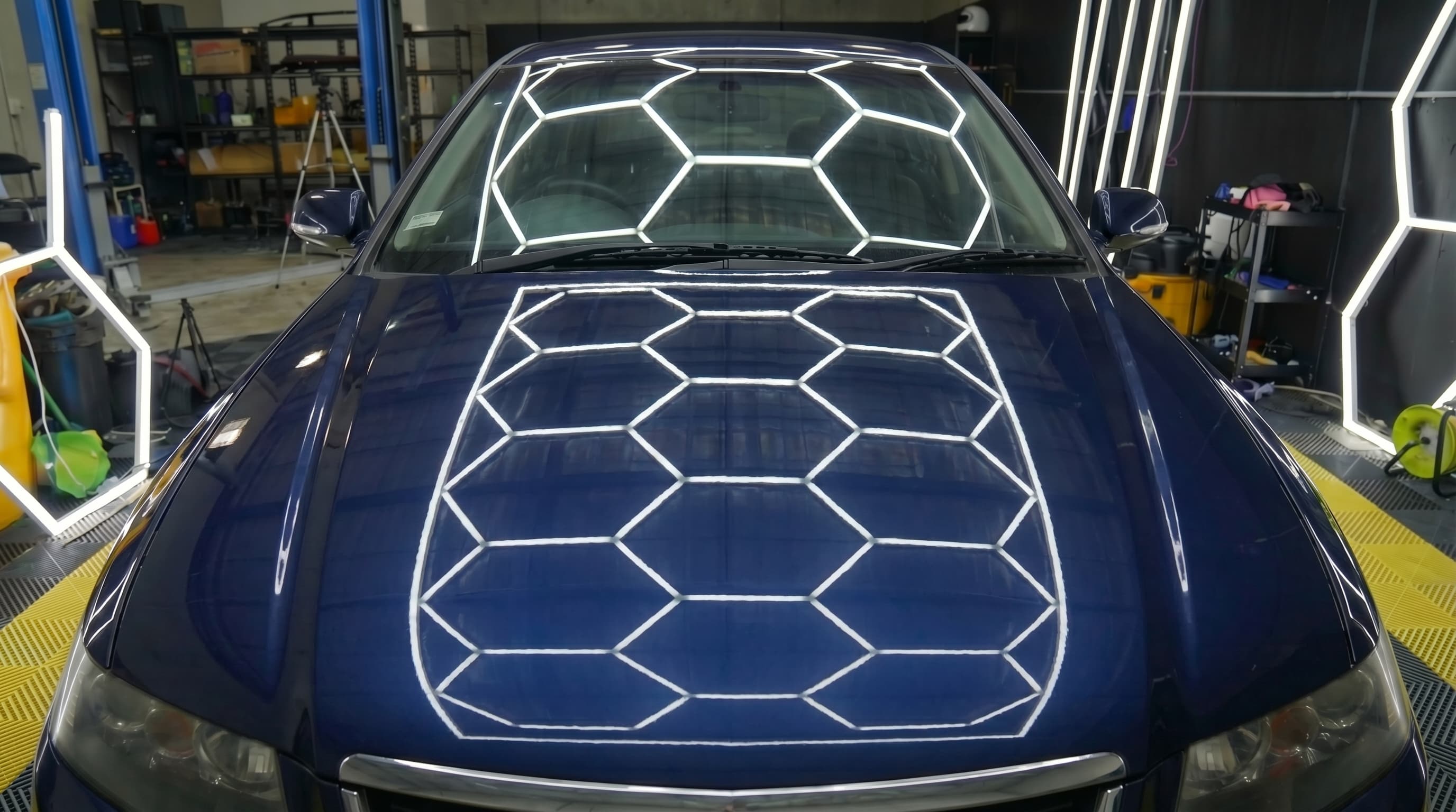 Paint Sealant : Completed, Luxury Sedan